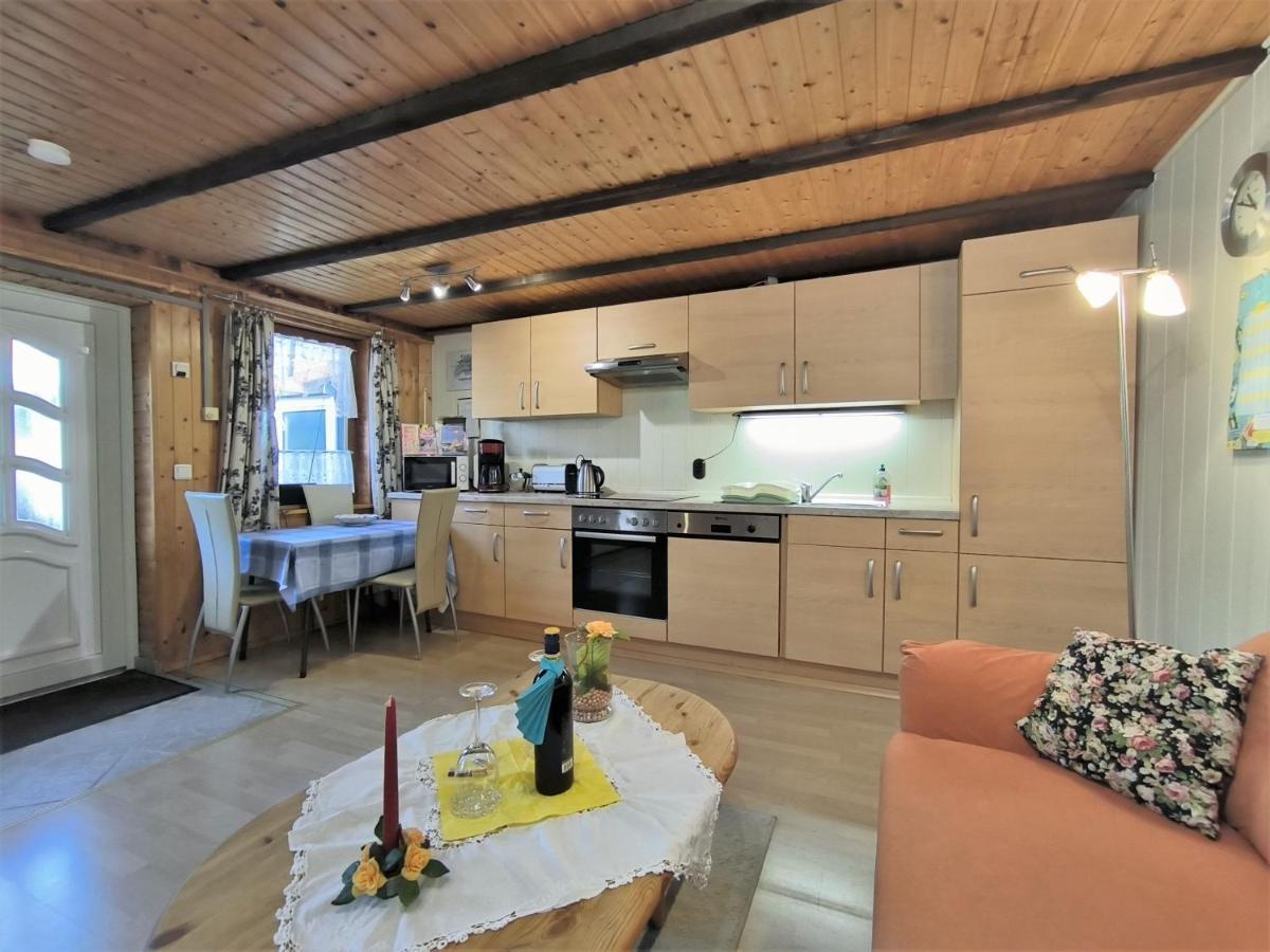 Ferienwohnung Mohnkopf - Unterkunft Fuer 2 Bis 3 Personen Mit Terrasse Jerrishoe المظهر الخارجي الصورة