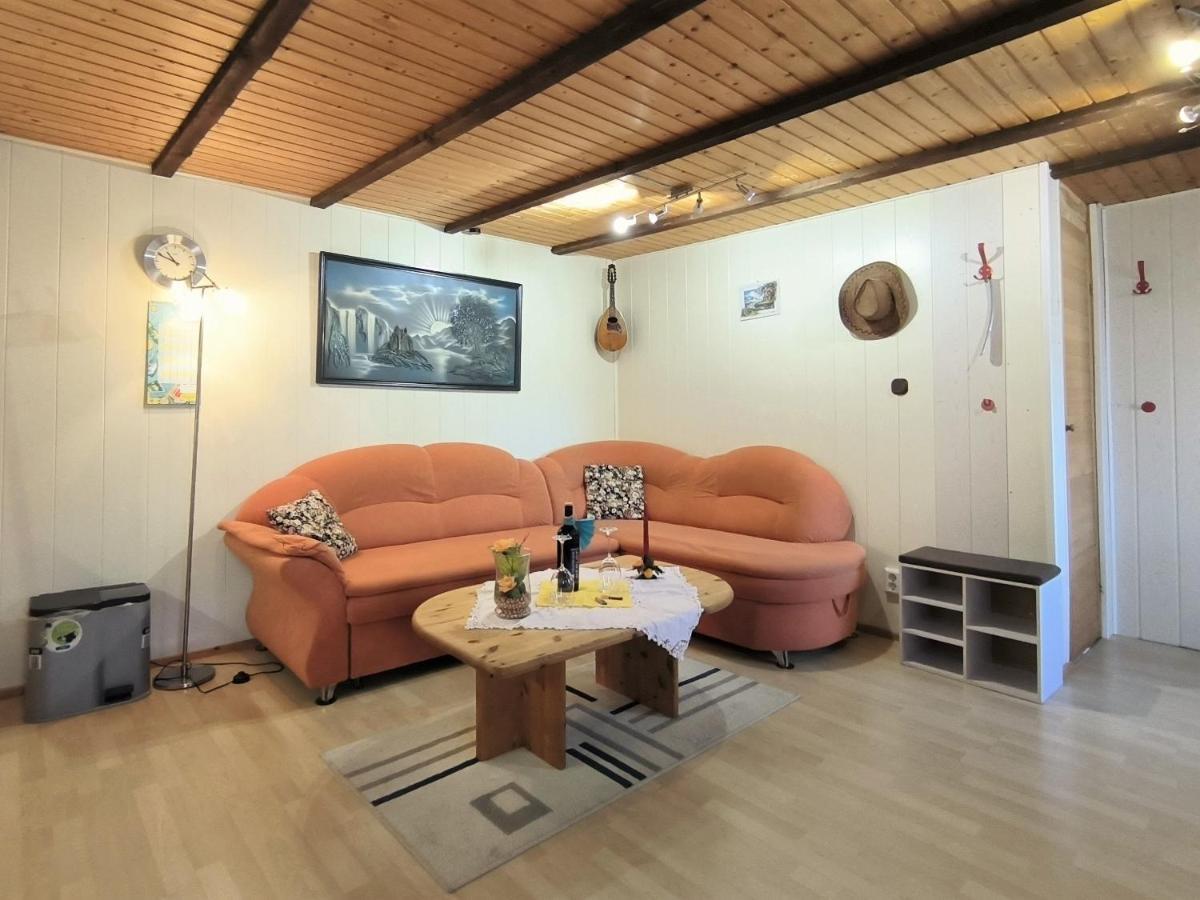 Ferienwohnung Mohnkopf - Unterkunft Fuer 2 Bis 3 Personen Mit Terrasse Jerrishoe المظهر الخارجي الصورة
